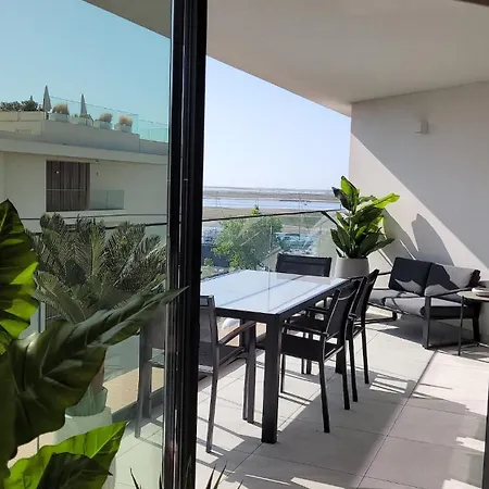 Delmar Waterfront Dl Lejlighed *